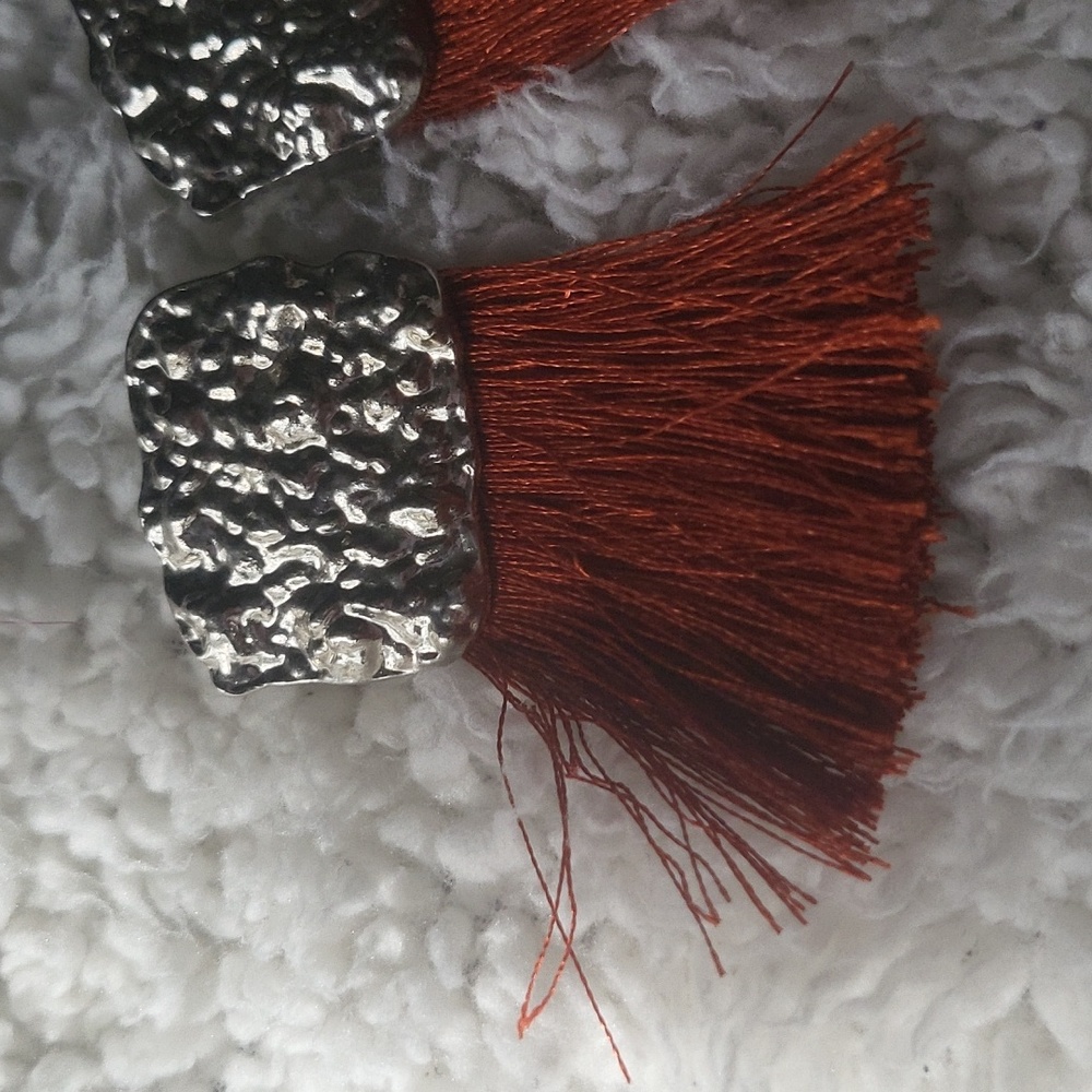 EARRINGS - Picture 2 of 2
